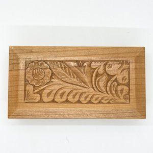 VINTAGE 1970s HANDMADE HUNGARIAN WOOD KEEPSAKE BOX WITH FLORAL CARVING ON LID